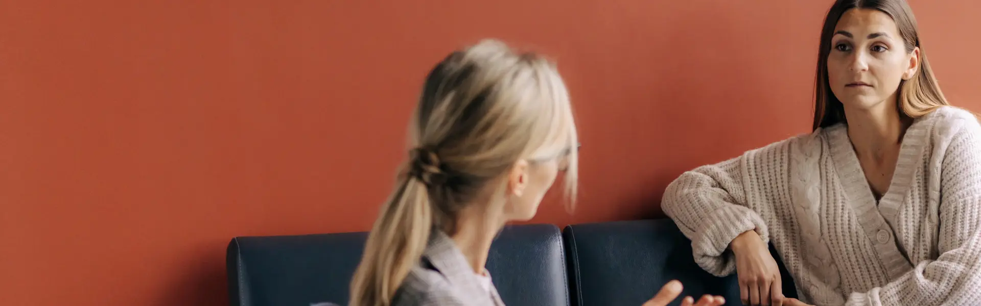Therapiegespräch zwei Frauen